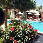Hotel Moonshine & 3*