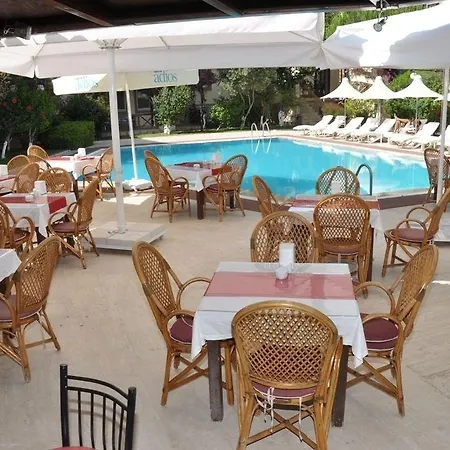 فندق Moonshine &