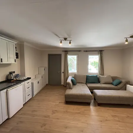 فندق Moonshine &