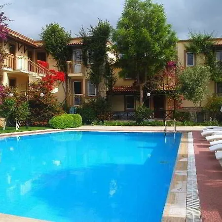 Moonshine & بودروم